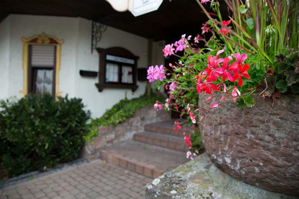 Traditionsgasthof Zum Luedertal Bimbach Exterior foto